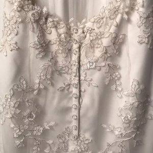 Custom fitted David Tutera Wedding Dress